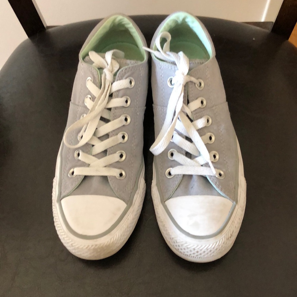 Women’s converse sneakers